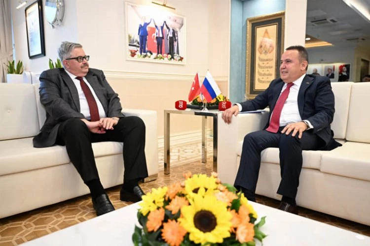 Rusya Büyükelçisi’nden Başkan Böcek’e Ziyaret